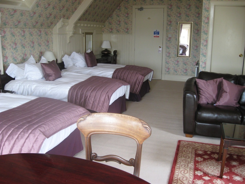 Triple Room En-suite at The Shaftesbury Hotel Dundee