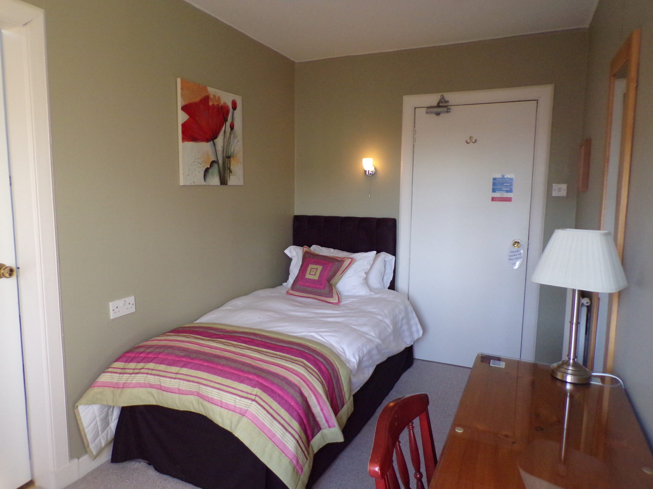 Single Room En-suite at The Shaftesbury Hotel Dundee