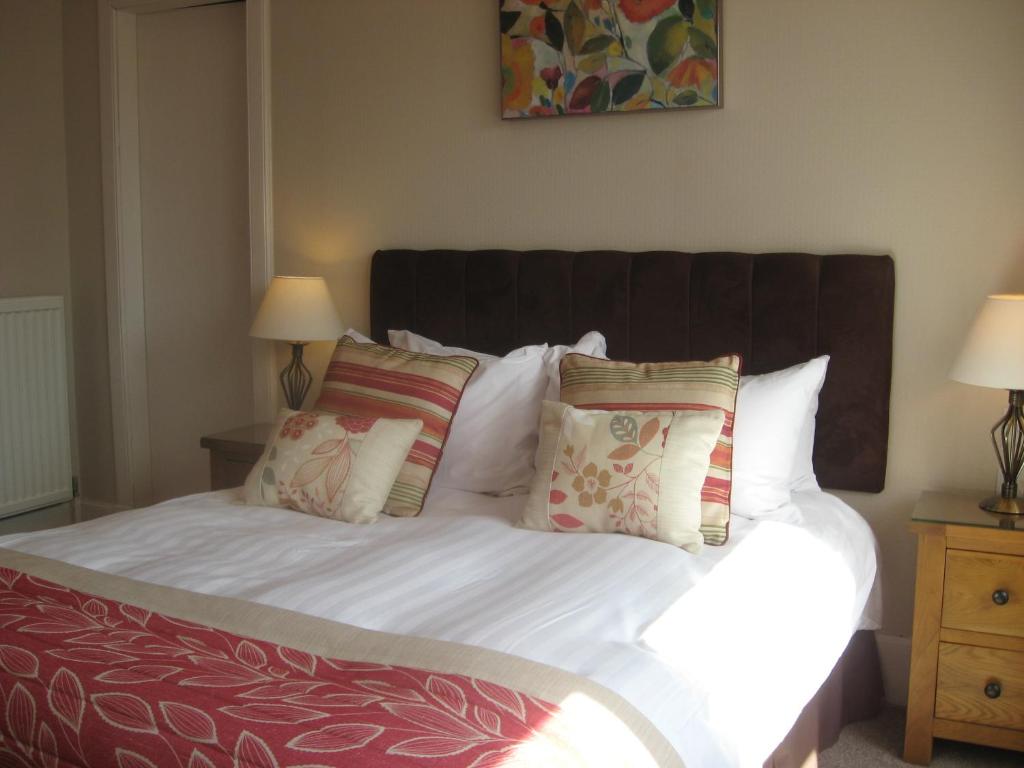 Double Room En-suite view 5 at The Shaftesbury Hotel Dundee